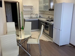 Снять трехкомнатную квартиру Демократическая ул, 95  м&sup2;, 8000 рублей