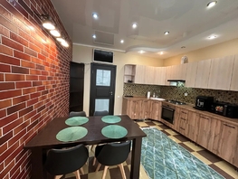 Снять трехкомнатную квартиру Первомайская ул, 100  м&sup2;, 6000 рублей