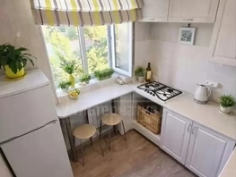 Продается 2-комнатная квартира Захарова ул, 41.8  м&sup2;, 6300000 рублей
