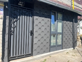 Снять однокомнатную квартиру Крайнего ул, 13  м&sup2;, 1800 рублей