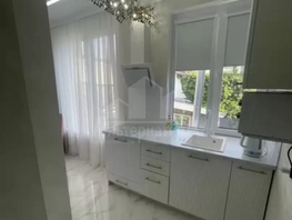 Продается 2-комнатная квартира 40 лет Октября пр-кт, 39  м&sup2;, 9000000 рублей