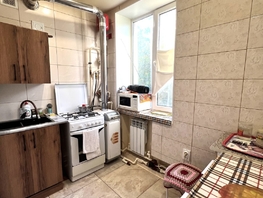 Продается 1-комнатная квартира 40-летия Победы пр-кт, 33  м&sup2;, 4100000 рублей