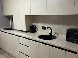 Снять трехкомнатную квартиру Красная ул, 70  м&sup2;, 4500 рублей