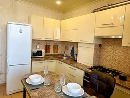 Снять однокомнатную квартиру Коминтерна ул, 50  м&sup2;, 4500 рублей