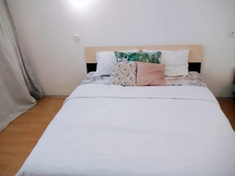Снять однокомнатную квартиру Зорге ул, 35  м&sup2;, 2700 рублей