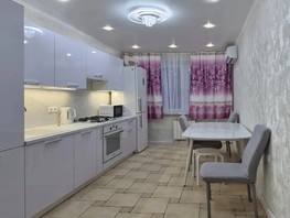 Снять трехкомнатную квартиру Космонавтов пр-кт, 85  м&sup2;, 4990 рублей