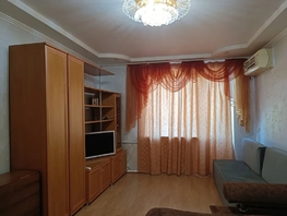 Снять трехкомнатную квартиру Красинская ул, 70  м&sup2;, 3500 рублей