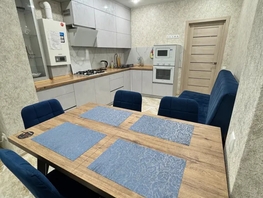 Снять двухкомнатную квартиру Адмирала Крюйса ул, 65  м&sup2;, 7000 рублей