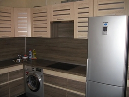 Снять двухкомнатную квартиру Гагарина ул, 70  м&sup2;, 2700 рублей