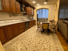 Продается 3-комнатная квартира Социалистическая ул, 144  м&sup2;, 28000000 рублей