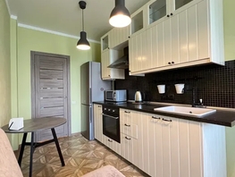 Снять однокомнатную квартиру Гвардейский пер, 42  м&sup2;, 3300 рублей