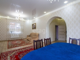 Продается Дом Чапаева ул, 202  м², участок 5.6 сот., 15350000 рублей