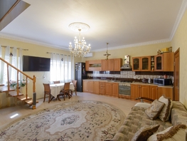 Продается Дом Коммунистическая ул, 140  м&sup2;, участок 3.1 сот., 11500000 рублей