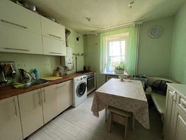 Продается 3-комнатная квартира Платова ул, 72 м², 8000000 рублей