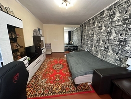 Продается 1-комнатная квартира Комарова б-р, 36.9 м², 4000000 рублей