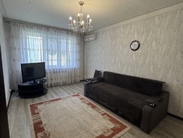 Продается 2-комнатная квартира 339-й Стрелковой Дивизии ул, 53 м², 6300000 рублей