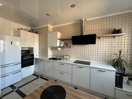 Продается 1-комнатная квартира Платова б-р, 42 м², 5500000 рублей