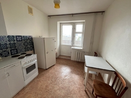 Продается 1-комнатная квартира 339-й Стрелковой Дивизии ул, 42  м², 5400000 рублей