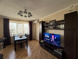 Продается 4-комнатная квартира Извилистая ул, 86  м², 9100000 рублей