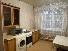 Продается 2-комнатная квартира Комарова б-р, 53  м², 6200000 рублей
