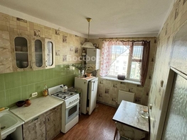Продается 3-комнатная квартира Старшинова б-р, 65.2  м&sup2;, 10800000 рублей