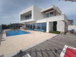 Продается Дом 190  м&sup2;, участок 8 сот., 33000000 рублей