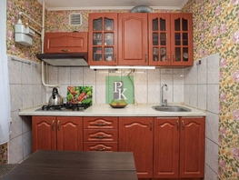 Продается 3-комнатная квартира Менжинского ул, 61.9  м&sup2;, 7700000 рублей