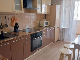 Снять двухкомнатную квартиру Октябрьская ул, 68  м&sup2;, 3500 рублей