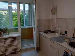 Снять трехкомнатную квартиру Шаумяна пер, 67  м&sup2;, 2000 рублей