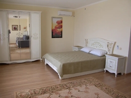 Снять трехкомнатную квартиру Людмилы Бобковой (ТСН Риф-2 тер.) ул, 150  м&sup2;, 14600 рублей