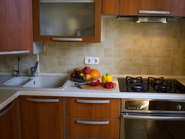 Снять двухкомнатную квартиру Надежды Островской ул, 55  м&sup2;, 2645 рублей