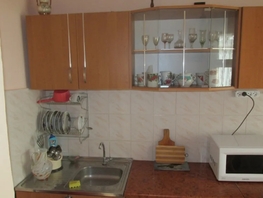 Снять двухкомнатную квартиру Бирюзова ул, 38  м&sup2;, 2800 рублей